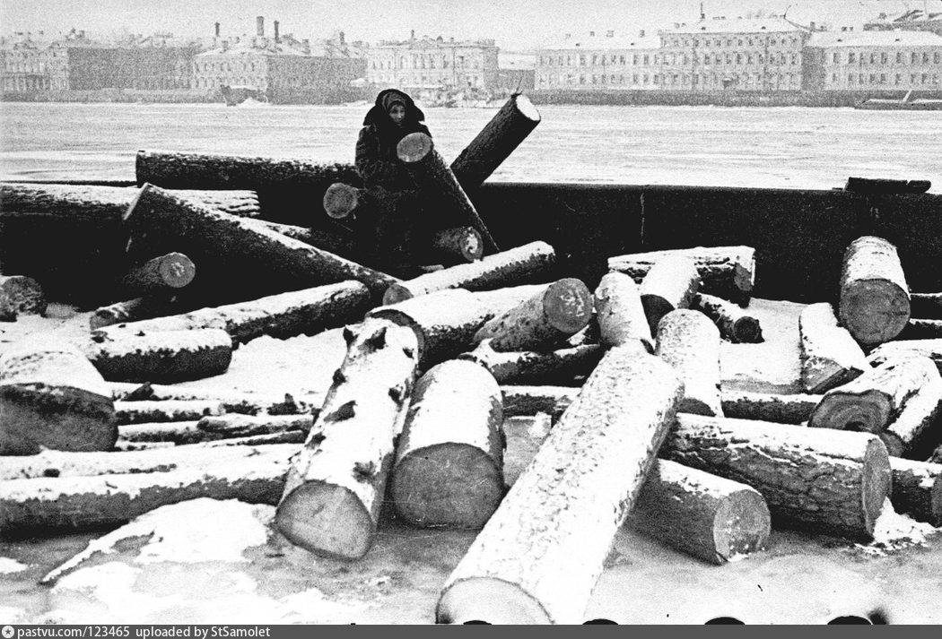 «после обстрелов только детские панамочки плавали по воде»: жители блокадного ленинграда – о самой смертоносной осаде в истории человечества