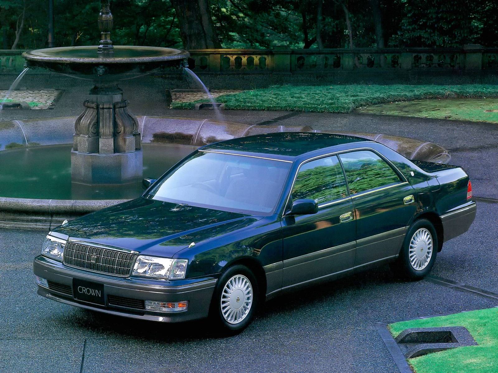 Бизнес-класс из 90-ых: стоит ли покупать Toyota Crown Х (S150)