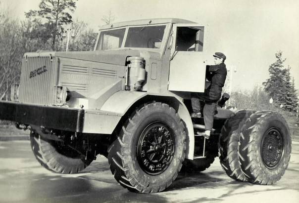 История грузовика в 20 столетии
