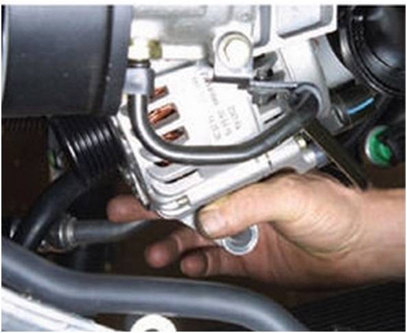 Как снять генератор на форд фокус 2 двигатель 2 литра