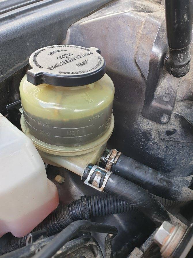 Можно ли залить моторное масло в гур