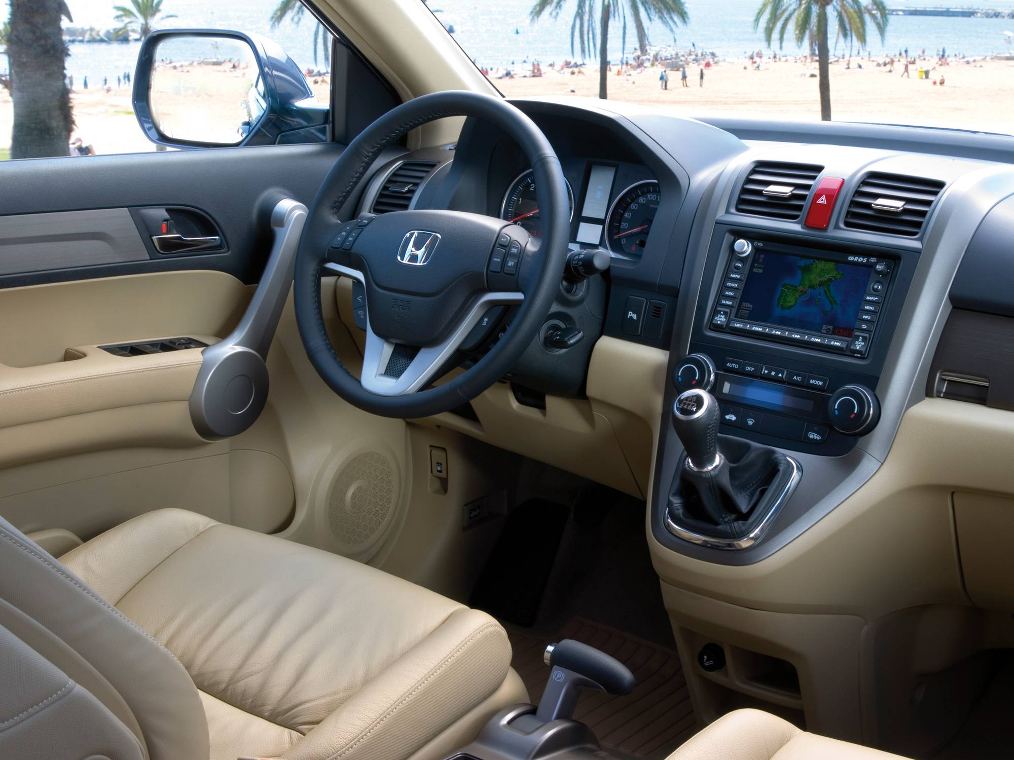 Зачем нужен RAV4, когда есть он? Обзор Honda CR-V III поколения