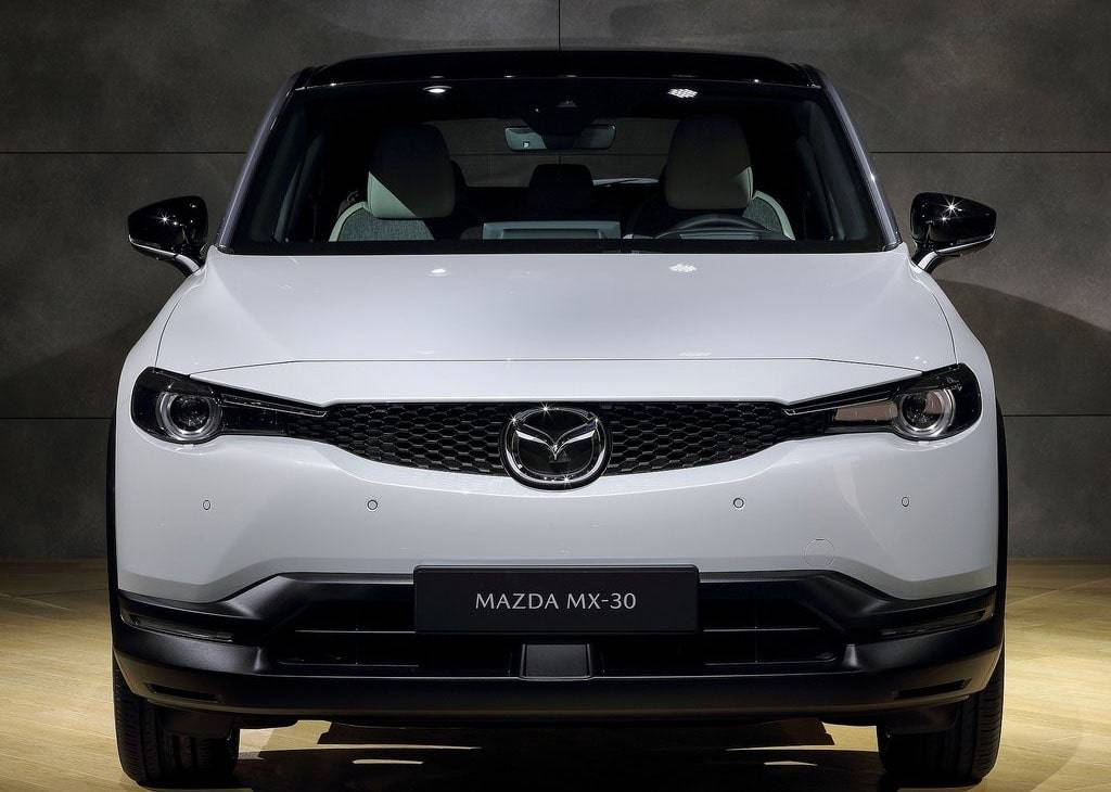 Mazda mx-30 стал первым в мире электрокаром с роторным двигателем