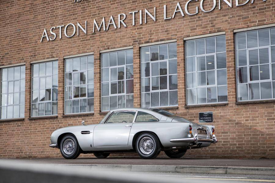 Aston martin выпустил уменьшенный db5 для юных джеймсов бондов