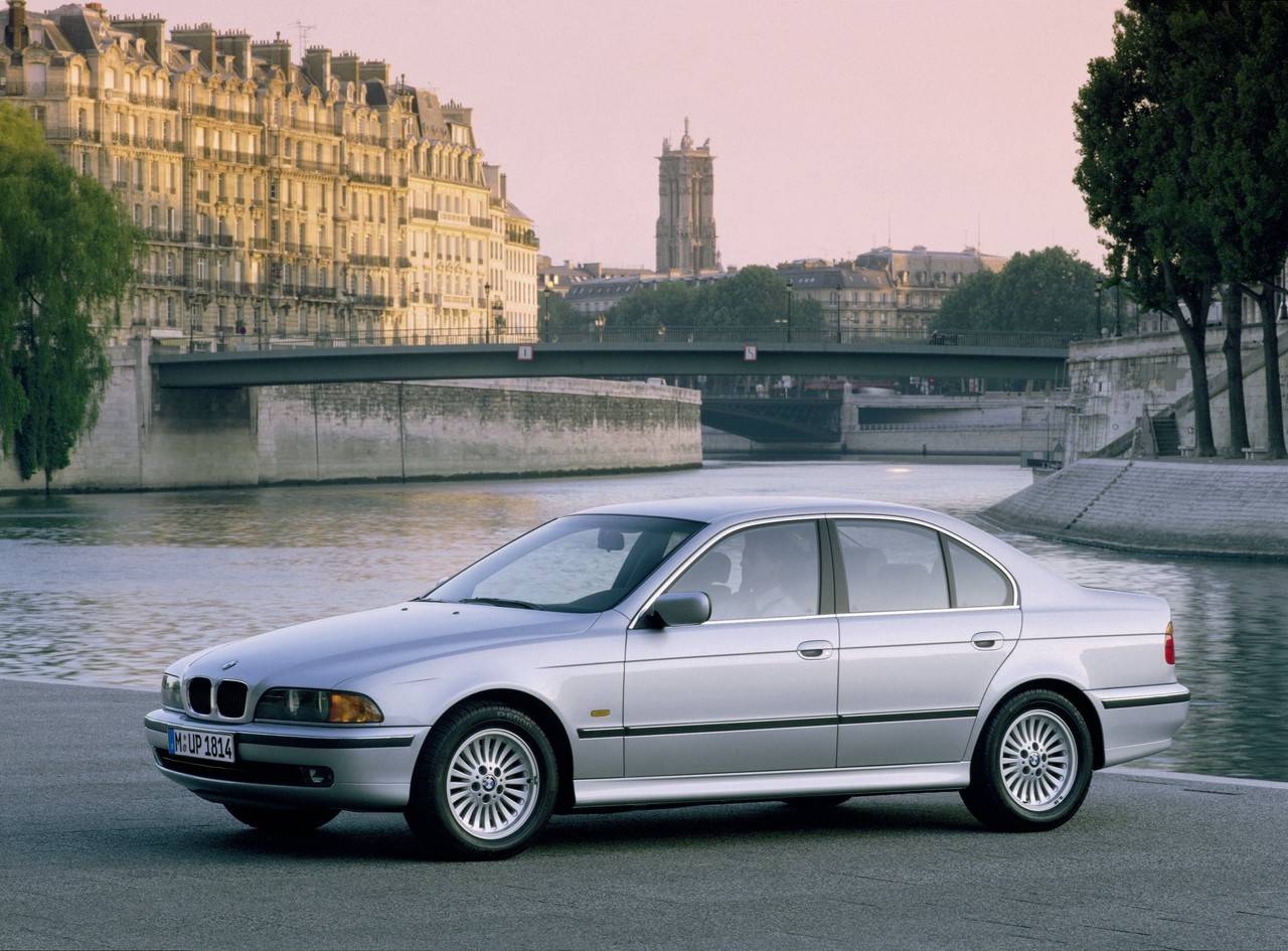 BMW E39 — смотреть нельзя ездить, или почему лучше купить Lada 4X4