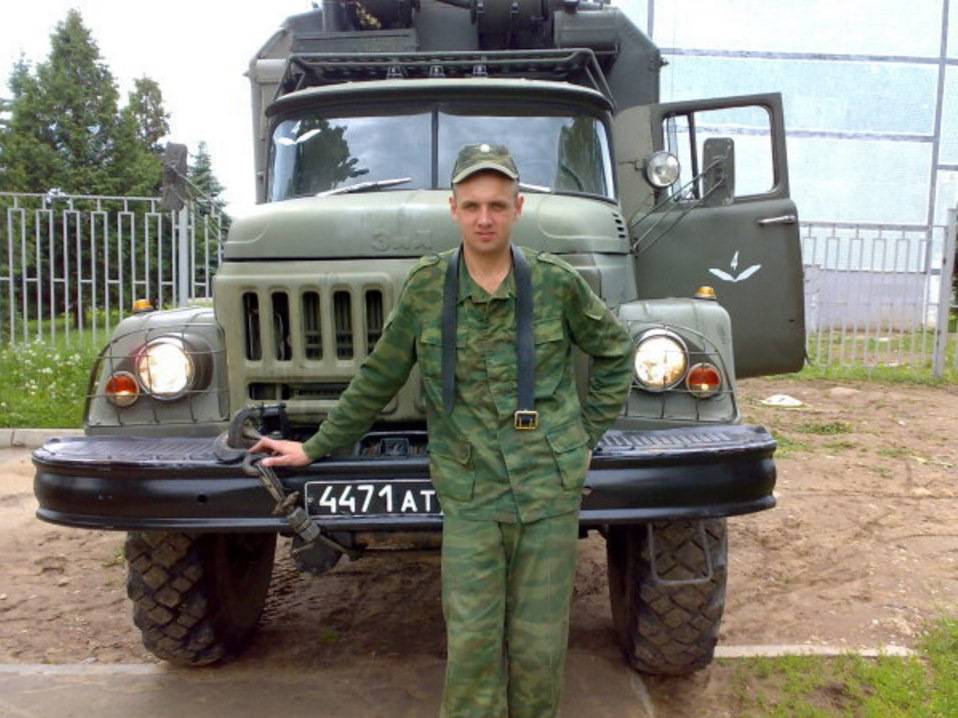 Скромный младший брат с сотней военных профессий: армейское оборудование на грузовиках зил-130