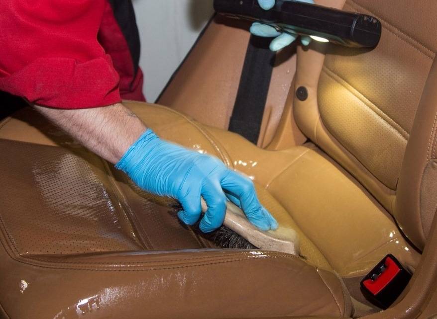 Подготовка автомобиля к продаже: как почистить салон автомобиля