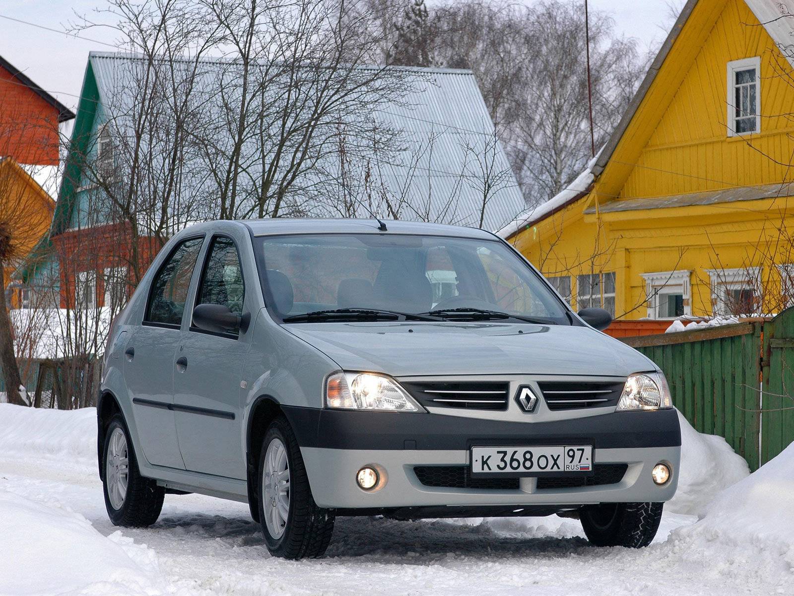 В России упали продажи автомобилей Renault