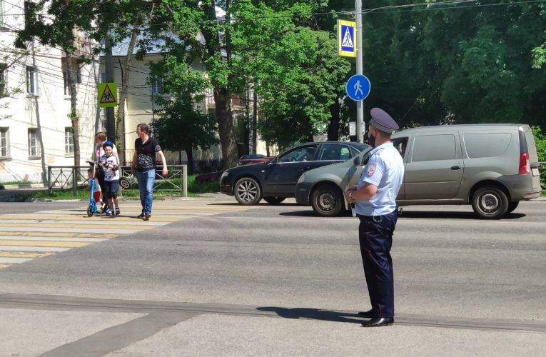 Саратовцы считают, что "умные" пешеходные переходы помогут снизить число аварий | саратов 24