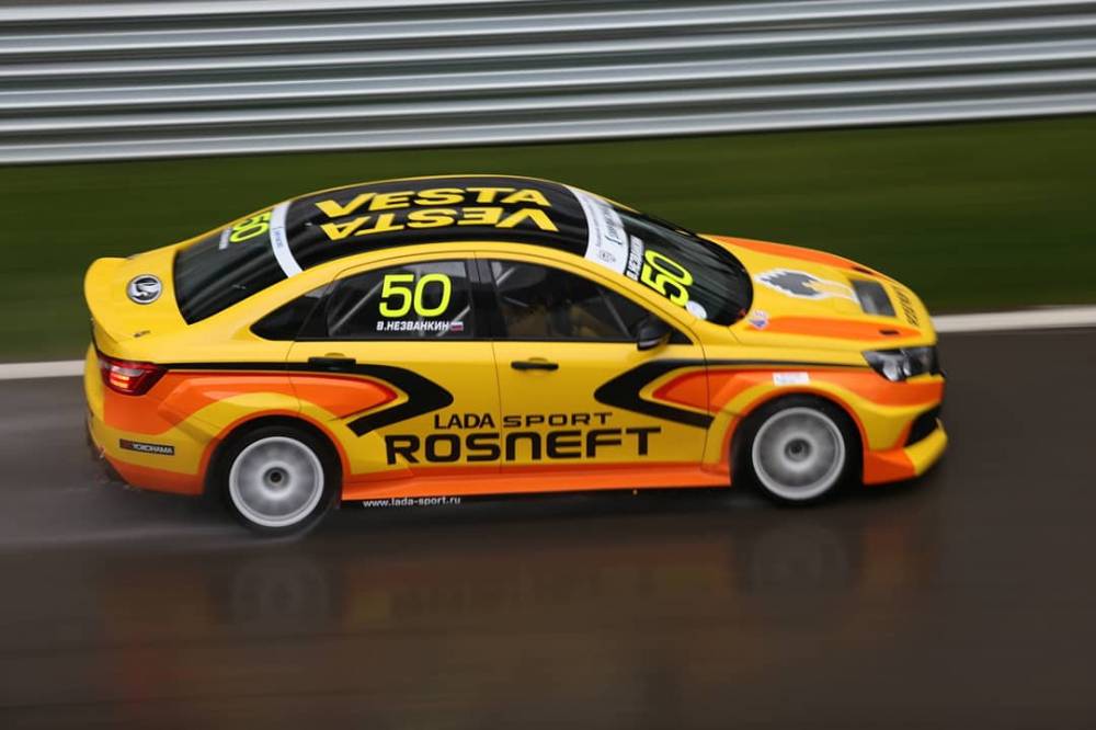 Спортивная лада для гоночной трассы — модель веста спорт wtcc