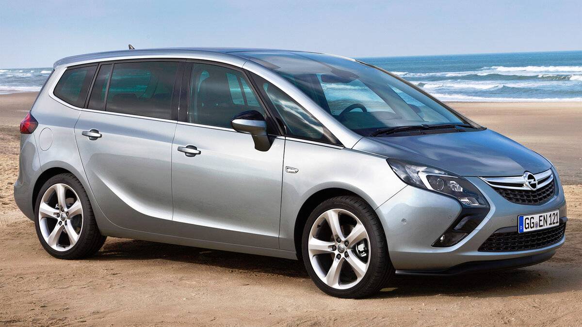 Opel возобновил продажи в России