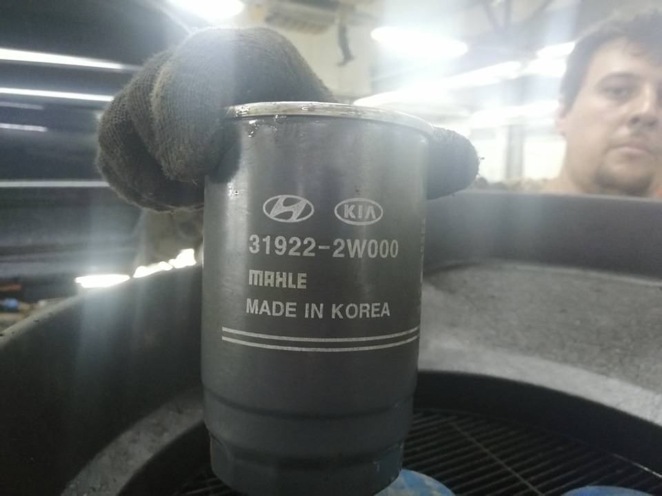 Замена топливного фильтра kia sorento