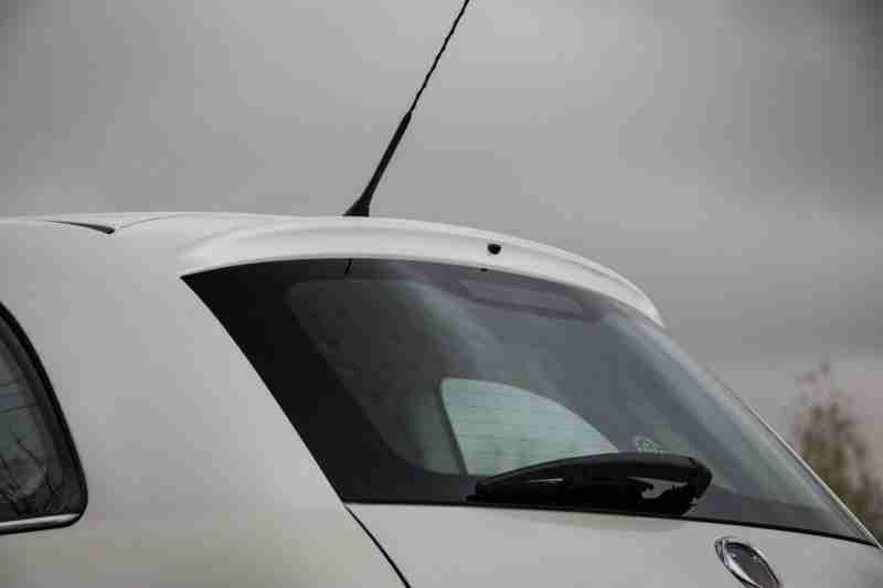 Fiat 500 с пробегом: риск сквозной коррозии из-за грязи и вода в салоне из кондиционера