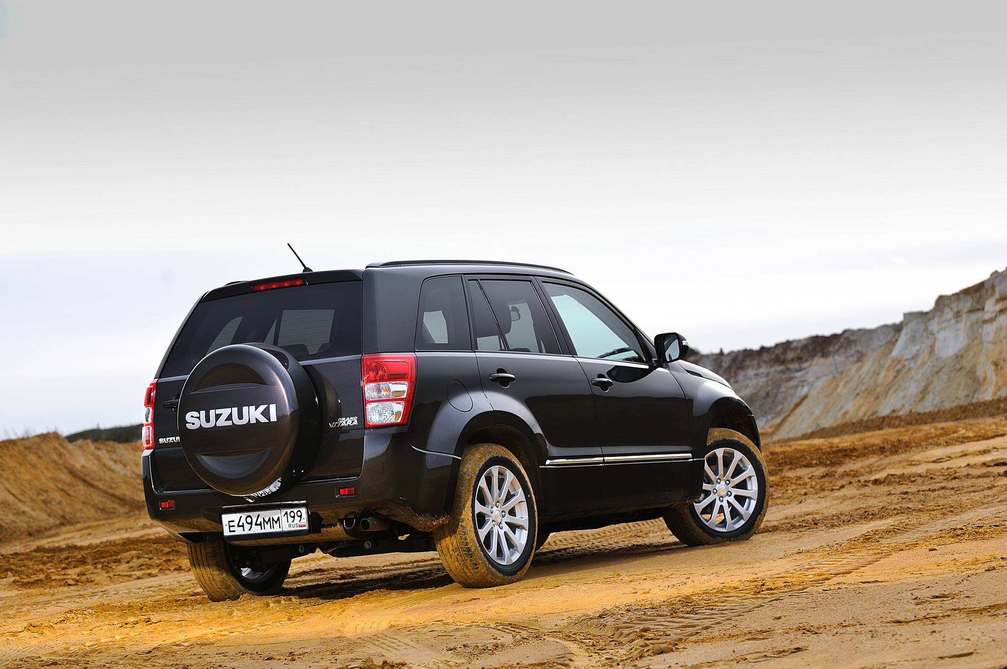 Нельзя любить — можно только ездить: тест-драйв Suzuki Grand Vitara III