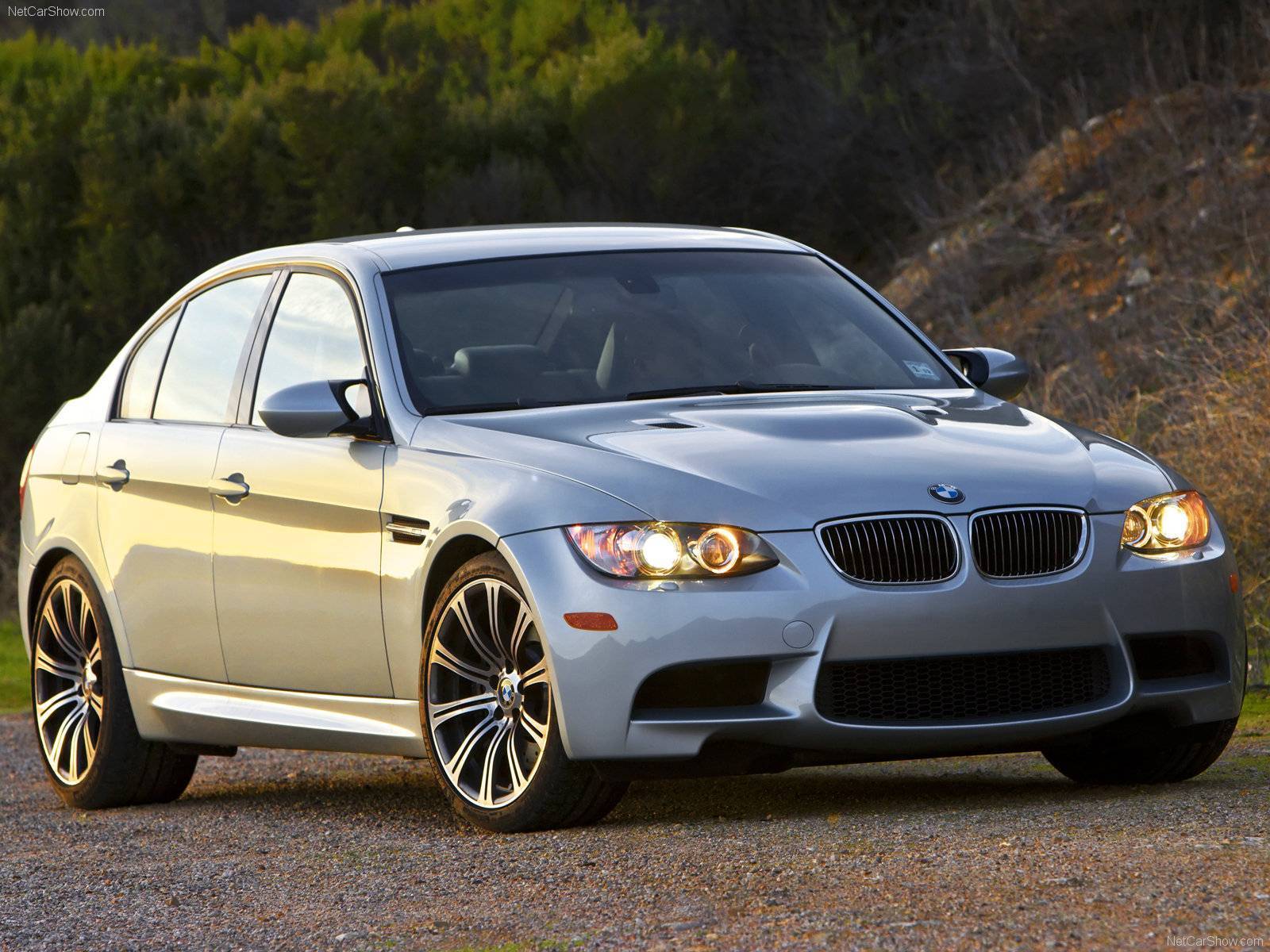 Нестареющий «баварец»: стоит ли покупать BMW 3 E90