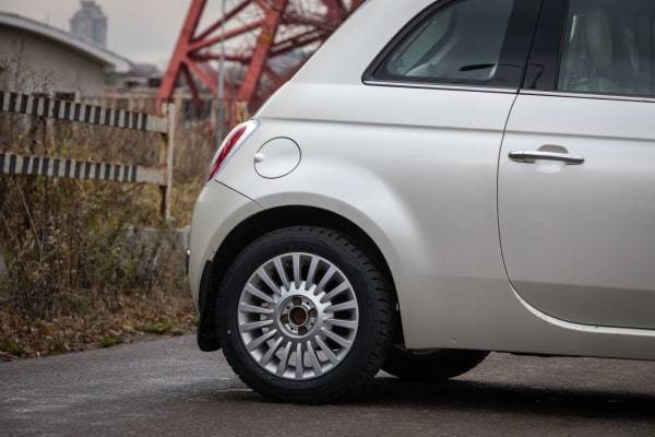 Fiat 500 с пробегом: риск сквозной коррозии из-за грязи и вода в салоне из кондиционера | autoclub99.ru