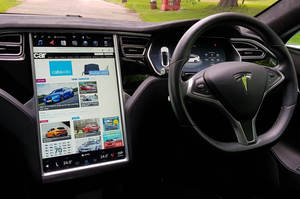 Tesla может выпустить автомобиль с 7 сиденьями. или это оптическая иллюзия?