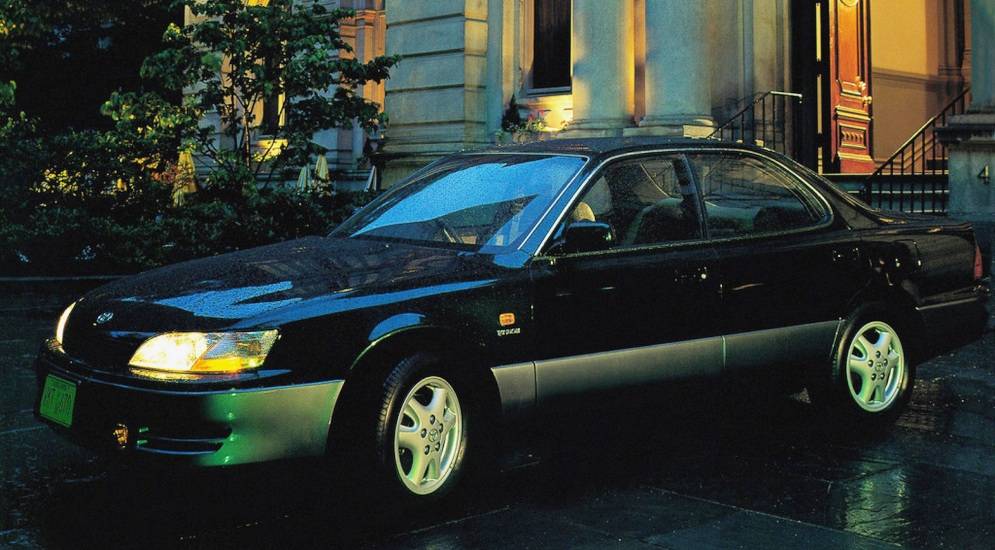10 автомобилей из 90-х, не уступающих по комфорту современным