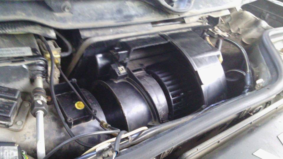 Audi a6 замена вентилятора отопителя