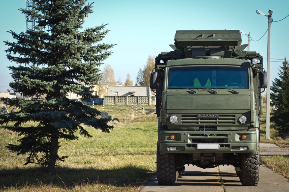 Камаз-6560 зрпк 96к6 (панцирь-с1) — каропка.ру — стендовые модели, военная миниатюра