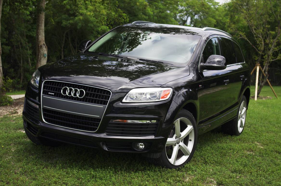 Купить ауди q7 в москве. Audi q7 2009. Audi q7 2008. Ауди ку 7. Audi q7 Sport.