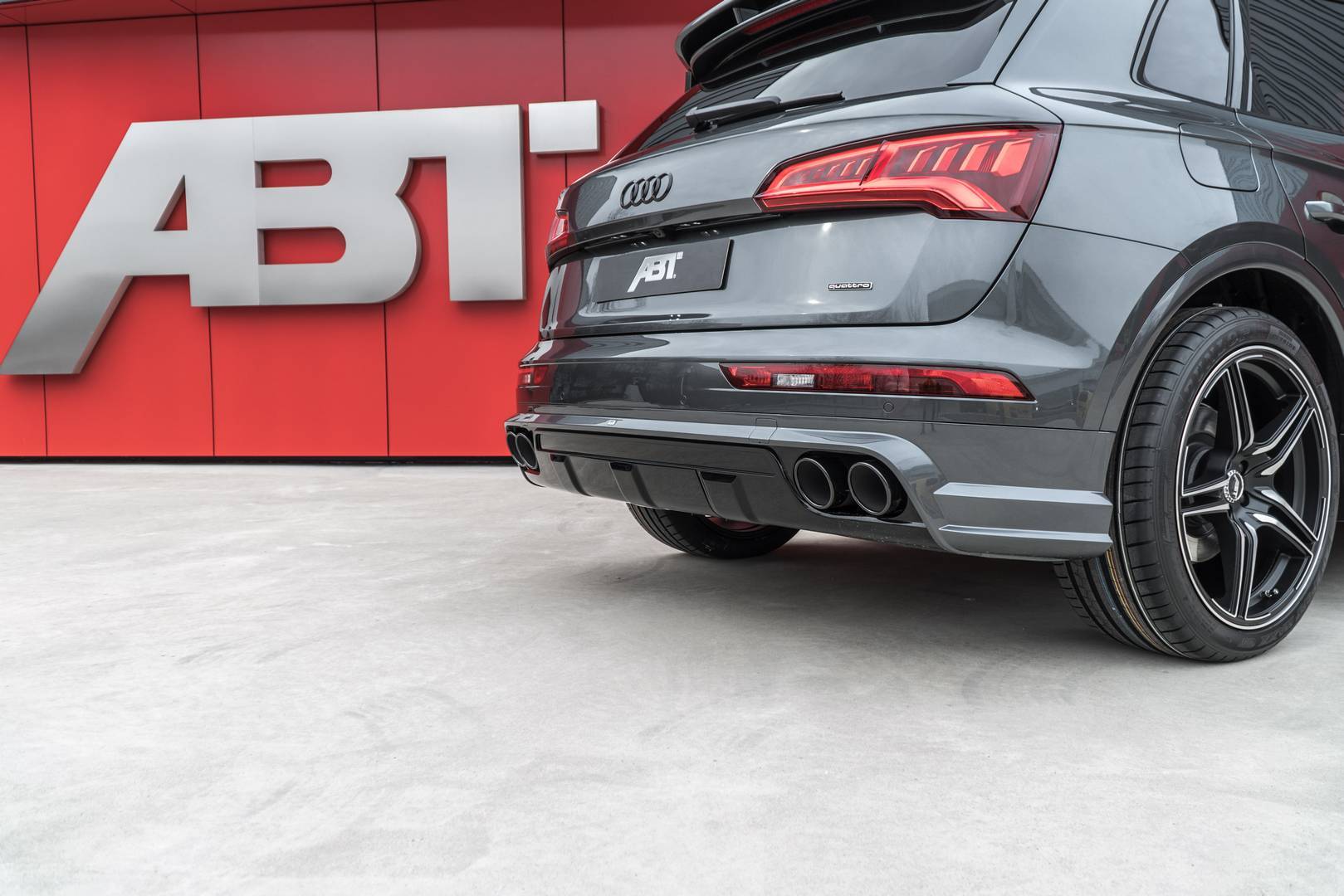 В России будет продаваться эксклюзивная серия Audi Q5 ABT Edition