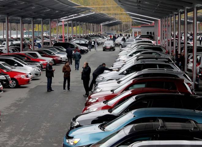 Эксперты рассказали, куда со вторичного рынка пропали автомобили возрастом 3-5 лет