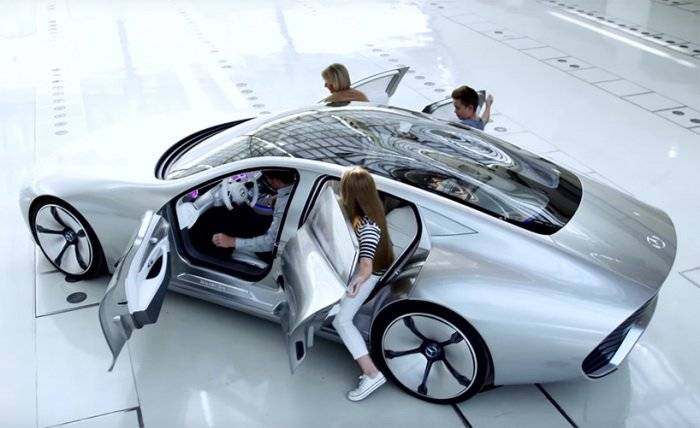 Mercedes решил конкурировать с tesla: выпущена электрическая версия mercedes-benz e