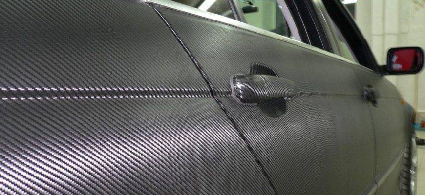 Как оклеить автомобиль карбоновой пленкой: пошаговая инструкция