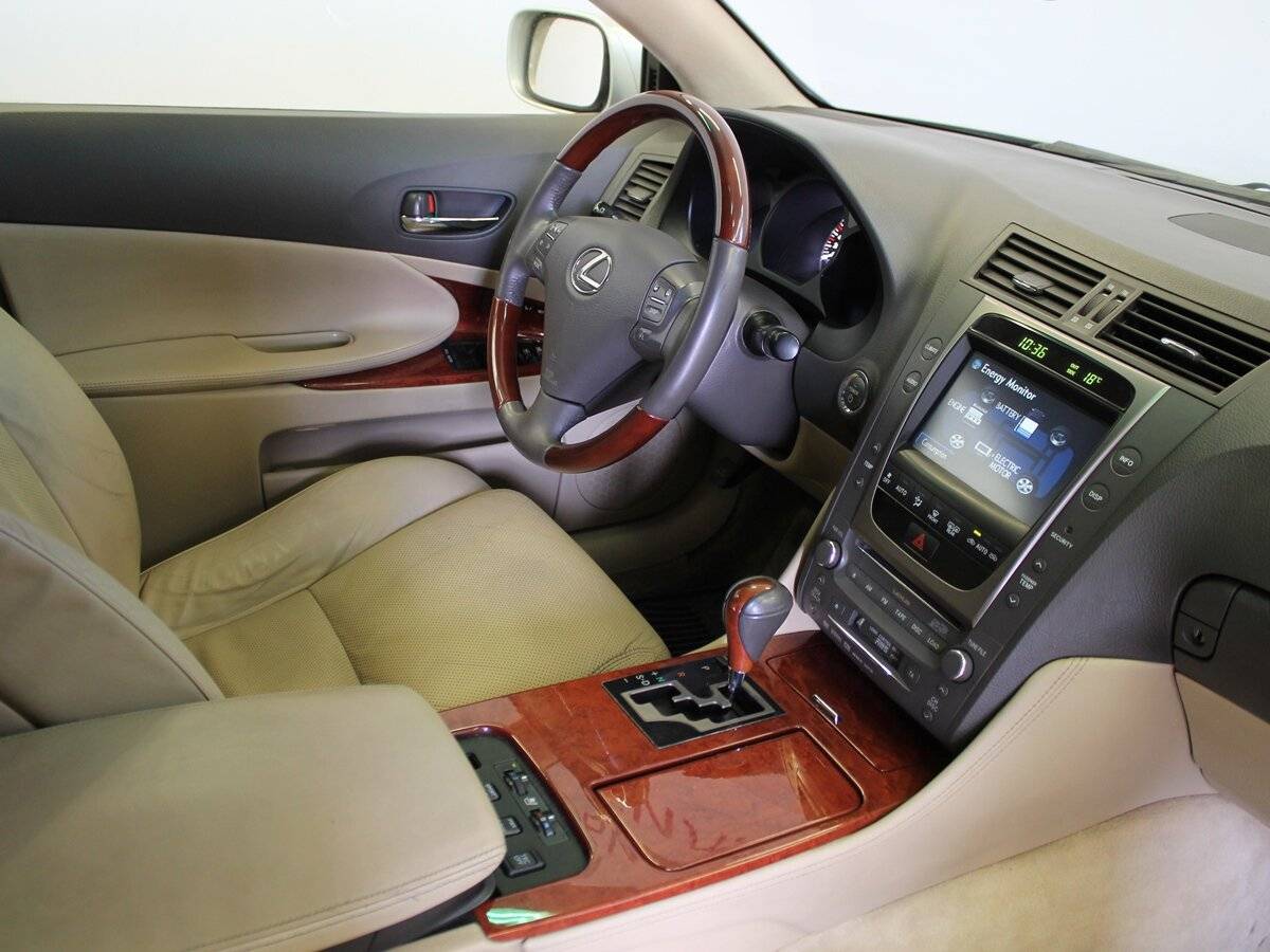 Бизнес-класс из прошлого: обзор Lexus GS II 300
