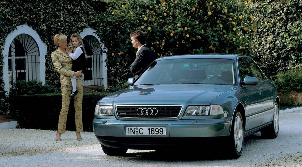 Audi a8 d2 сегодня можно купить за очень доступные деньги
