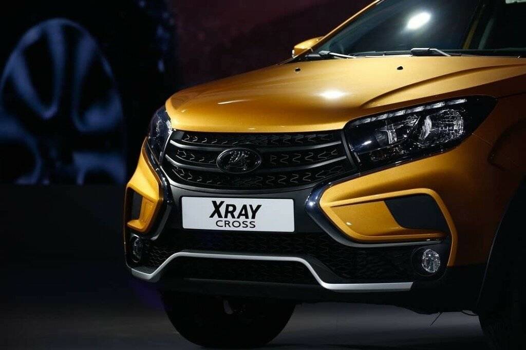 «АвтоВАЗ» начал производство LADA Xray c «инстинктом»