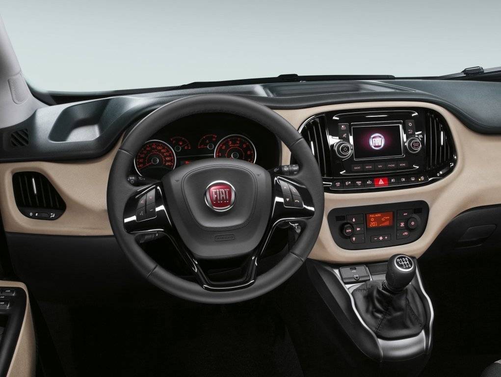 Fiat Doblo Panorama, обзор, преимущества и недостатки автомобиля