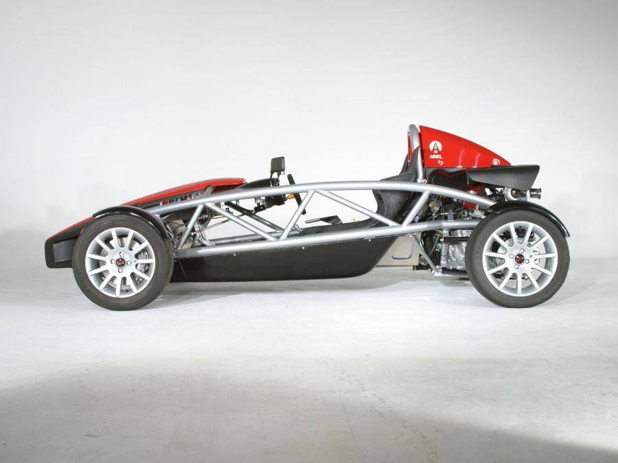 Самодельный спортивный автомобиль реплика ariel atom: фото сборки