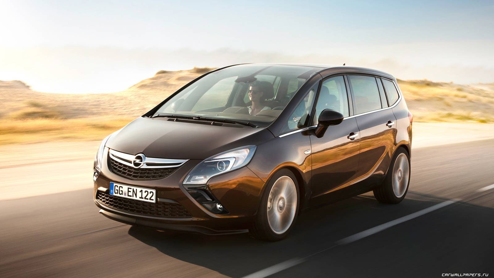 Семеро по лавкам: почему стоит взять Opel Zafira B