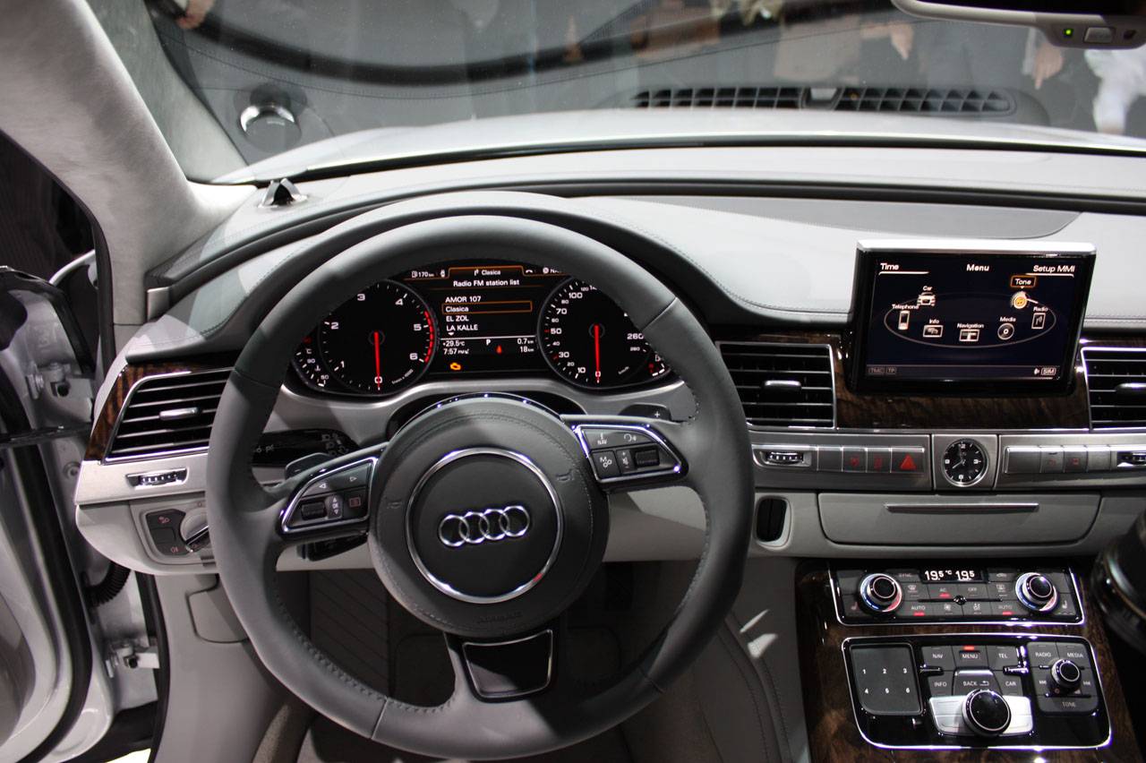 Дорогое удовольствие: обзор Audi A8 (D4)