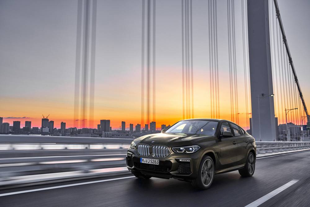 В России начал продаваться новый BMW X6