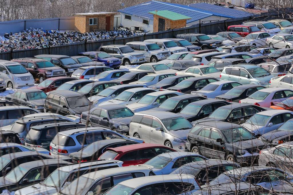 В России снова подешевели автомобили с пробегом