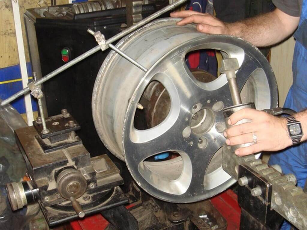 Сварка литых дисков с помощью аргона