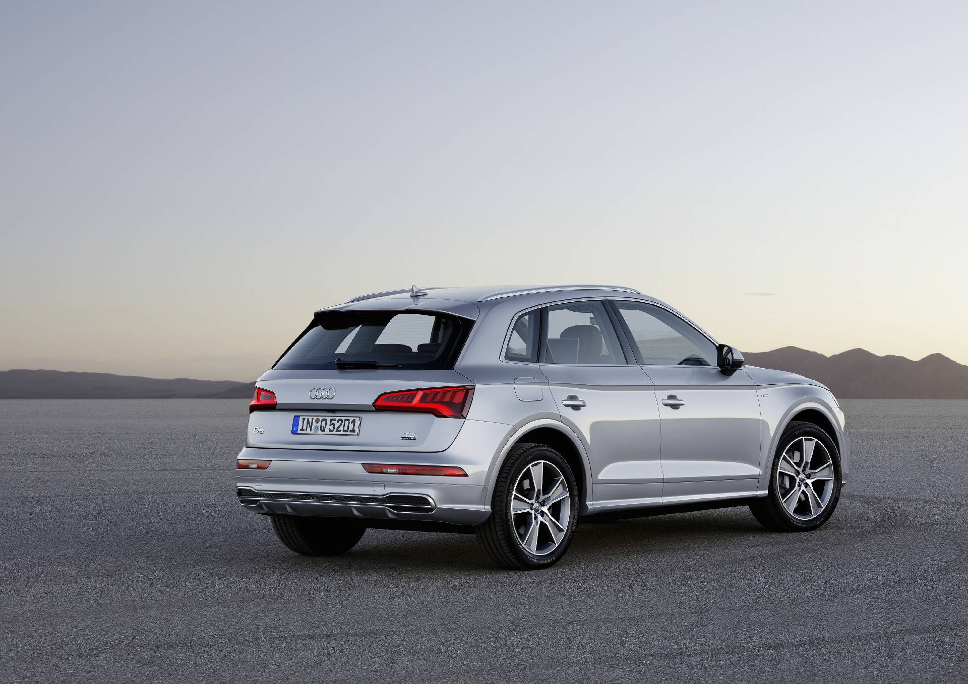 Немецкий бегемот: обзор слабых мест Audi Q5 первого поколения