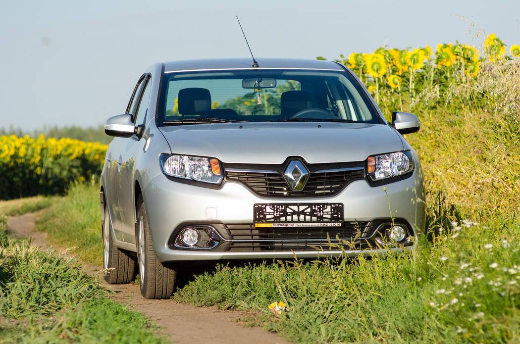 Честно про Renault Logan 2: отзывы реальных владельцев