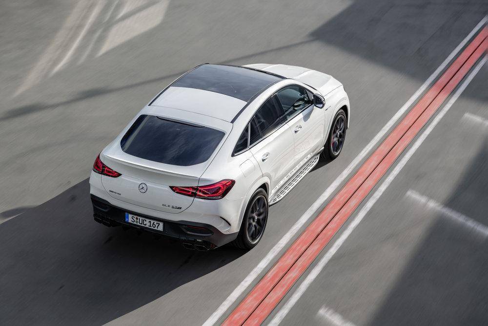 Mercedes представил супермощный купе-кроссовер GLE 63 Coupe