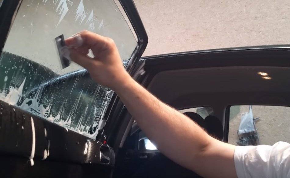 Тонирование стекол автомобиля своими руками, фото, видео