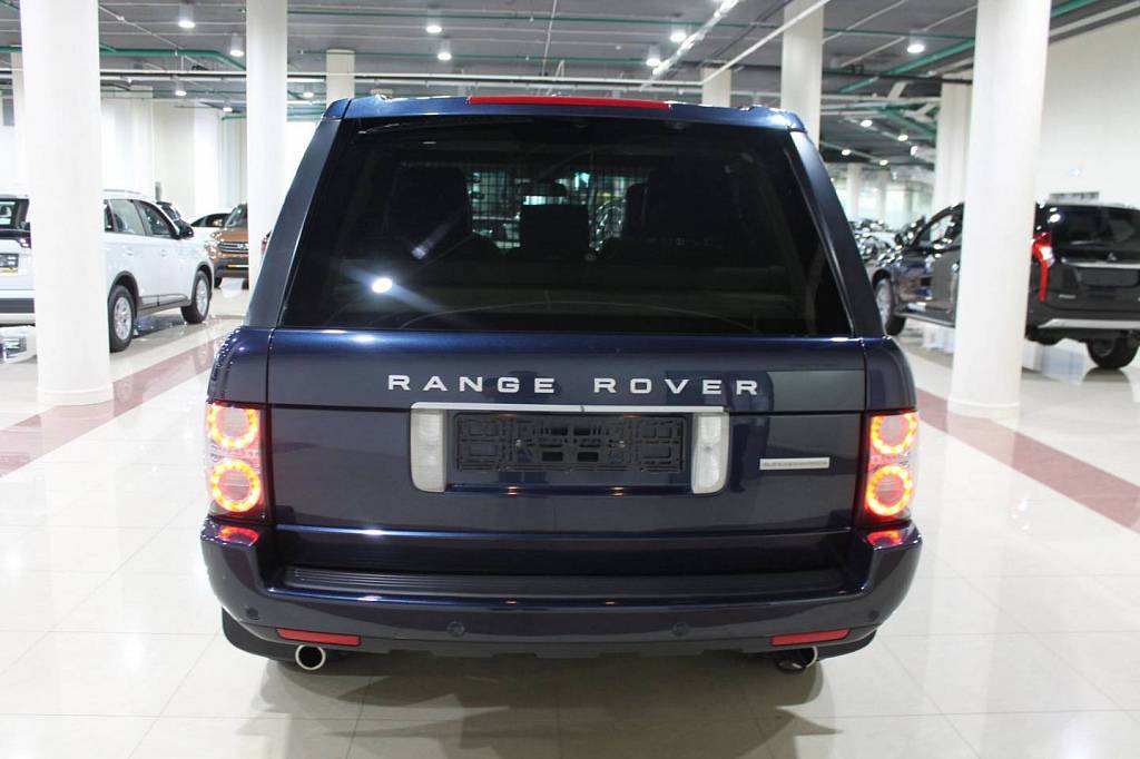 Памятник по цене «Приоры»: обзор Range Rover Vogue III с пробегом 400 тыс. км