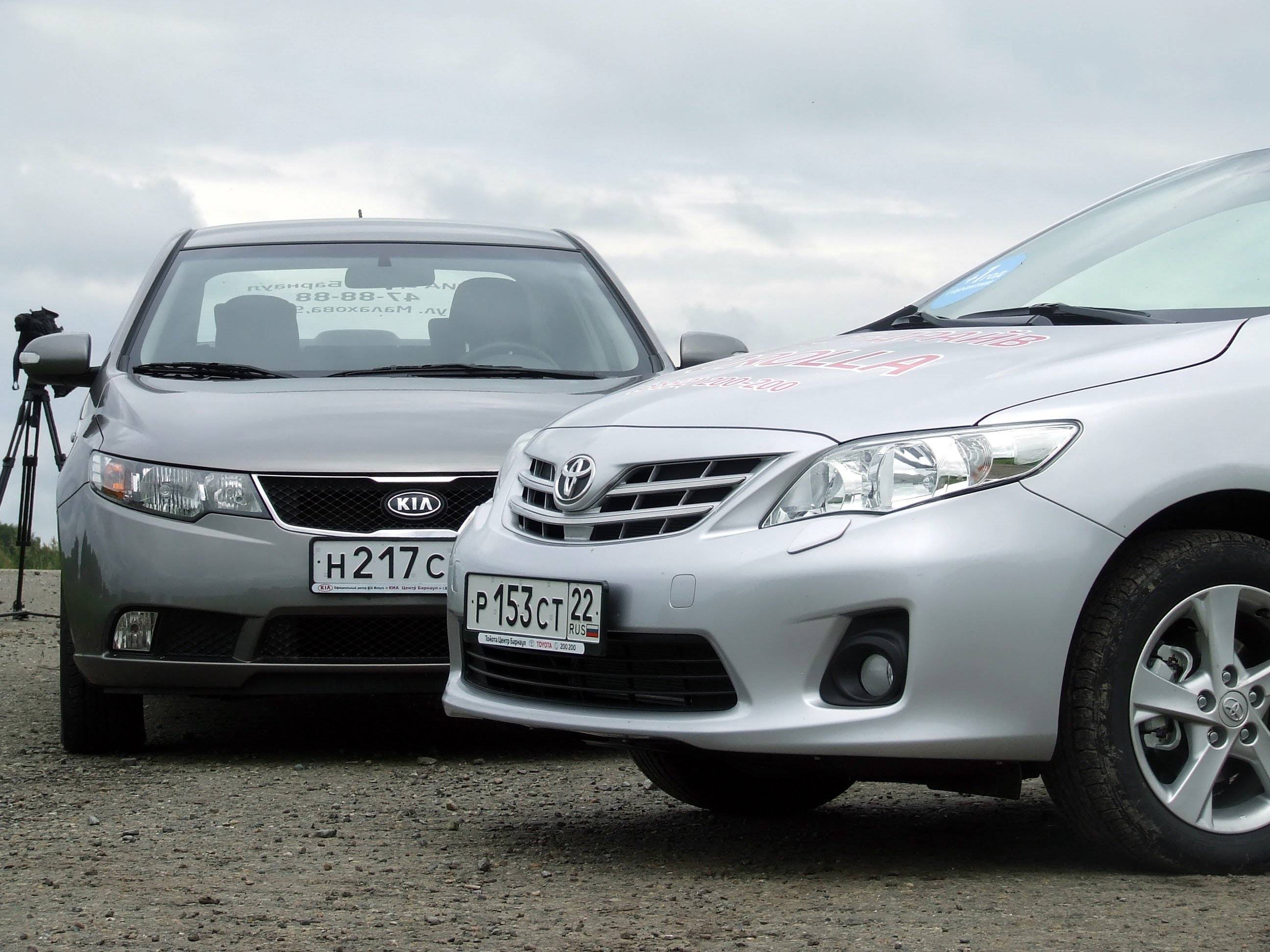 Toyota Corolla XI против KIA Cerato III: кто лучше