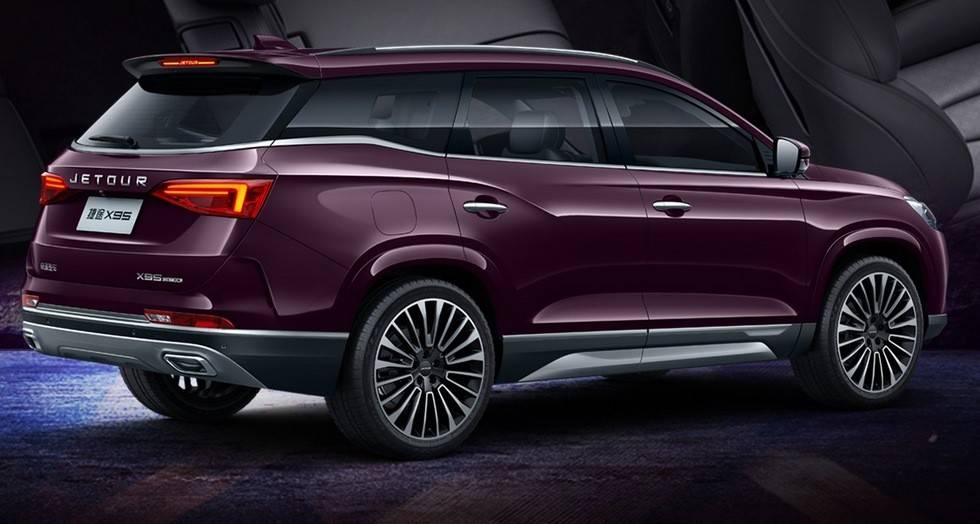 У Chery появился большой недорогой кроссовер для молодежи
