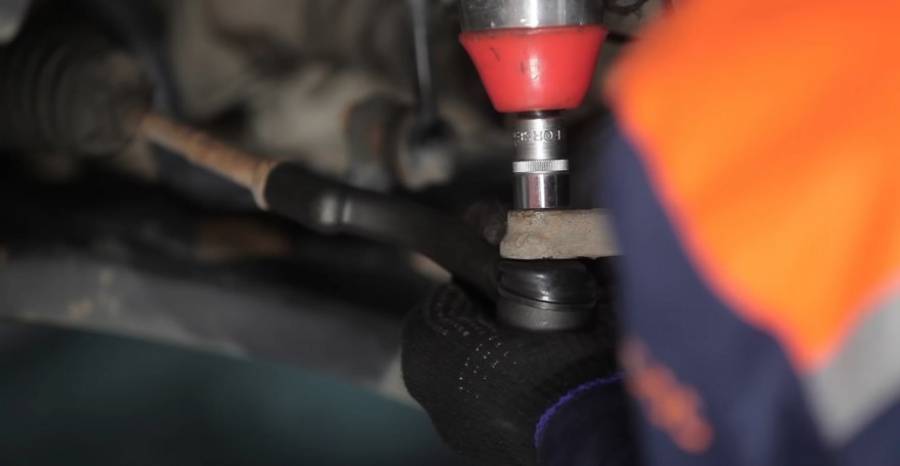 Как поменять рулевой наконечник: ремонт и замена своими руками