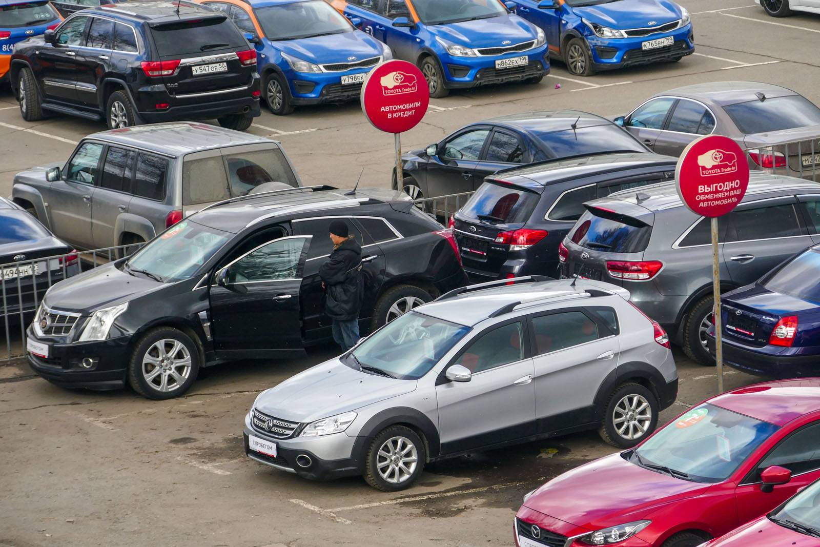 Более половины подержанных машин продается со скрученным пробегом