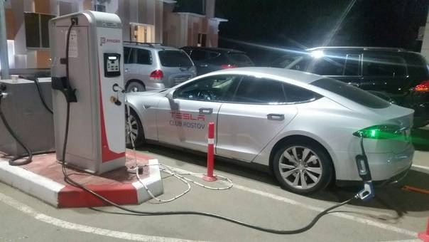 Tesla экономичнее обычной машины или все же нет? - hi-news.ru