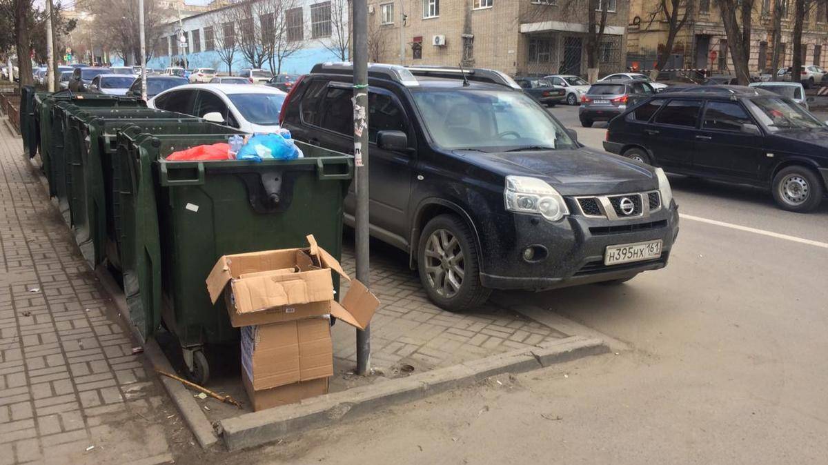 Россиян начнут штрафовать за разобранные авто и мойку в неположенных местах